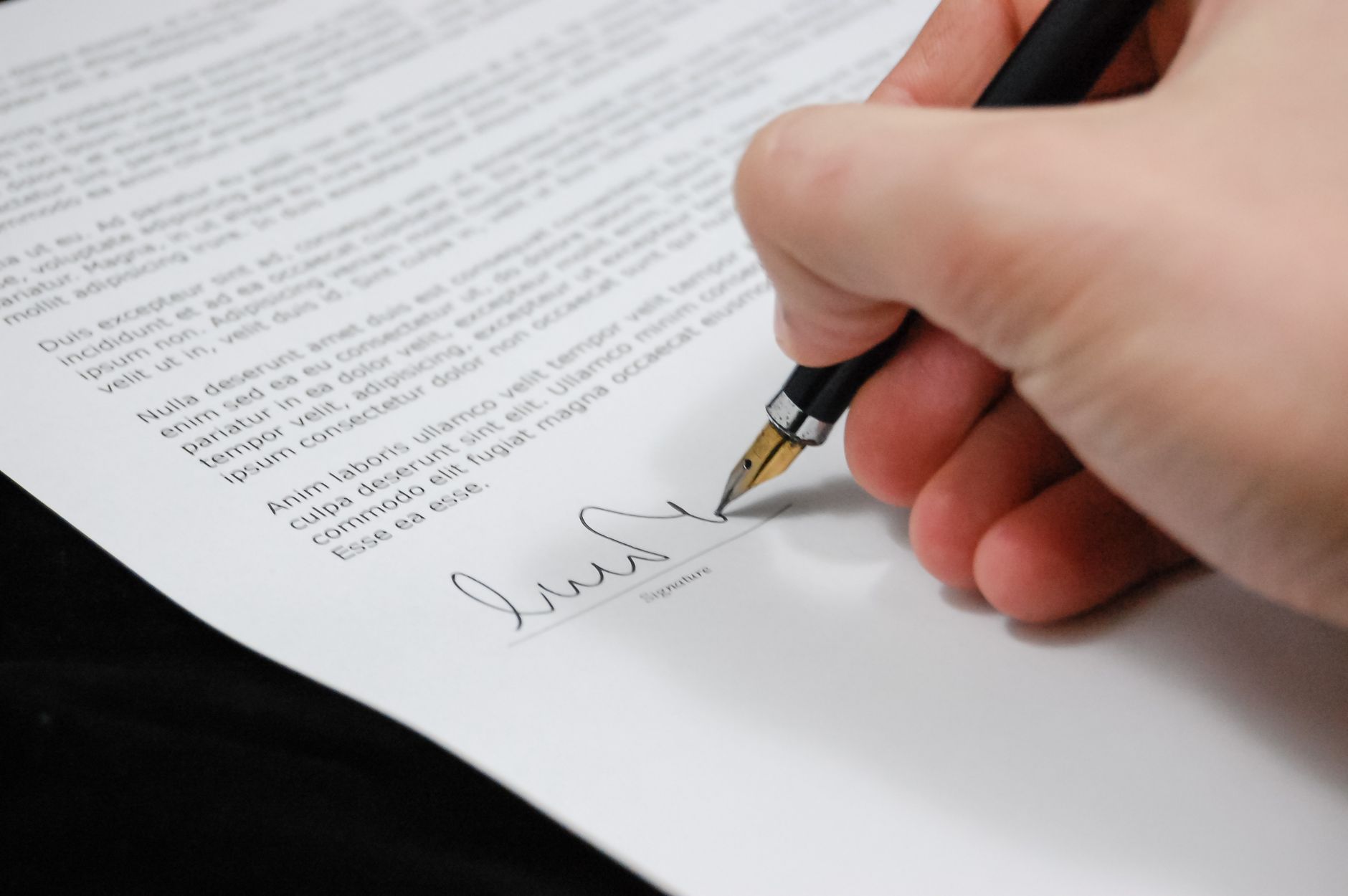 Signature d'un contrat de travaux — attention aux devis signés sous pression