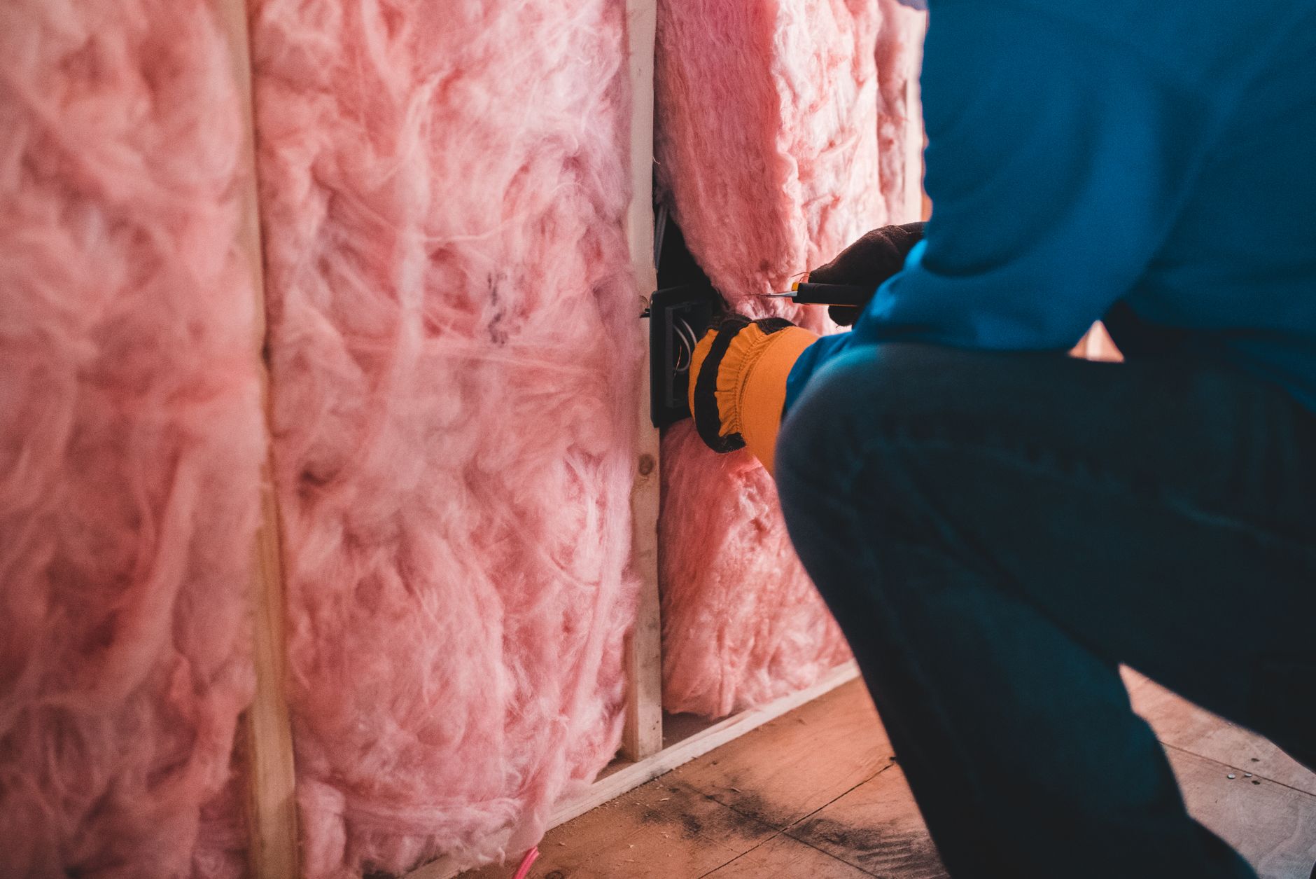 Travaux d'isolation lors d'une rénovation énergétique d'un logement